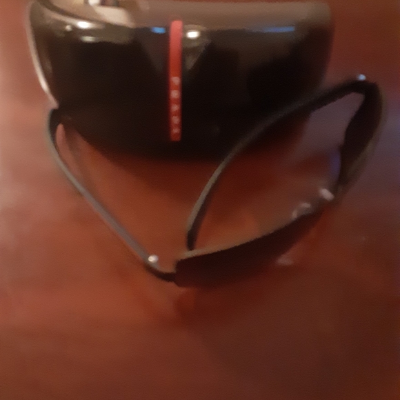 PRADA SUNGLASSES - Picture 2 of 3